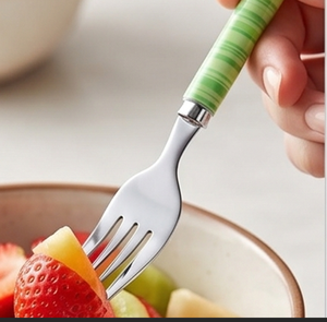 Fourchette en acier inoxydable à manche rayé vert, couverts modernes pour la maison, les mariages et les cafés - Product Image 3