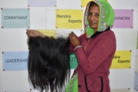 Extensions de cheveux humains indiens bruts 100% naturels, alignés sur les cuticules, sans nœuds, non-Remy, double trame, noirs 13*4, vente en gros