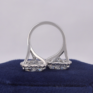 Bague de fiançailles en or 14 carats avec halo de diamants de laboratoire taille cœur (certifiée IGI) - Product Image 5