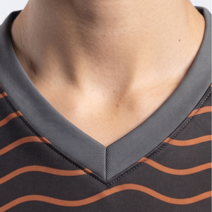 Maillot de football pour femmes de haute qualité en gros, vêtements de sport respirants, maillot de football pour femmes, maillot de football à col en V pour femmes - Product Image 5