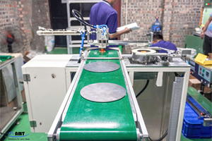 Máquina AMT VINA de transferencia automática de aceite y piezas para líneas de estampado, con caja de cambios y motor controlados por PLC personalizados - Product Image 2