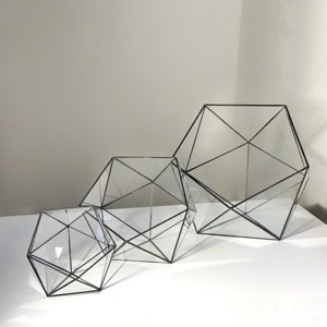 Juego de 3 macetas geométricas de vidrio para terrario, decoración decorativa de mesa para el hogar, oficina, cafetería, eventos y estilo interior moderno. - Product Image 1