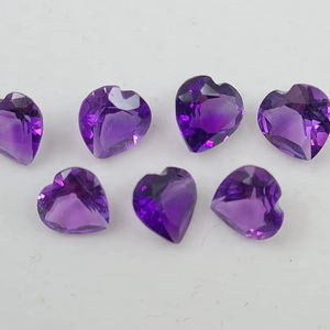 Lot de pierres précieuses en améthyste africaine facettées en forme de cœur, tailles assorties de 4 mm à 8 mm, calibrées pour la fabrication de bijoux - Product Image 1