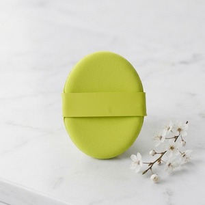 [K-ESSENTIALS] Éponge de maquillage surdimensionnée haute densité à micro-pores Rubycell pour application humide ou sèche, pour un teint éclatant - Product Image 2