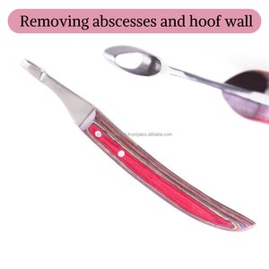 Équipement de maréchal-ferrant sur mesure Couteau à boucle à tranchant réutilisable pour droitiers et gauchers pour le travail du bois tendre à cheval et du bétail - Product Image 4