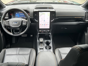 Pick-up Ford Wildtrak 20L Diesel d'occasion, automatique, 4x4, double cabine, LED, véhicule utilitaire tout-terrain, qualité d'exportation - Product Image 3