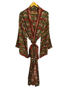 Kimono de Seda Hecho a Mano con Parches de Sari, Túnica Larga para Dormir o como Cubrebaño, Kimono de Seda Sari Reciclada Vintage Hecho a Mano en India - Product Image 2