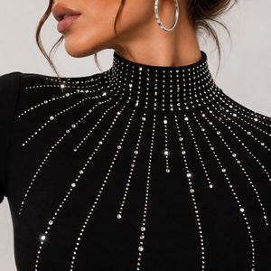 Chemise élégante et scintillante à col roulé pour femme, coupe ajustée, ornée de strass personnalisés, haut glamour à manches longues, noir de luxe - Product Image 3