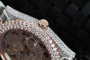 Montre en moissanite de qualité export, style japonais, boîtier fin, idéale pour le quotidien et le bureau, disponible en gros. - Product Image 3