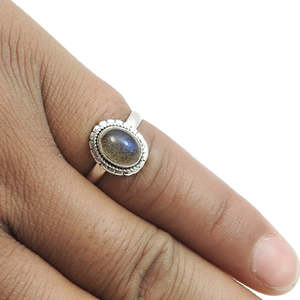 Natural <b>Labradorite</b> Gemstone <b>Ring</b> Made of 925 Sterling Silver Genuine Oval Cut Gemstone Classic Fine Jewelry In Bohemian Style - Product Image 2