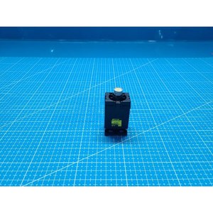 Conjunto de Botón Pulsador Iluminado AR9T511-M+DR22E3L Usado Como Está, Piezas de Equipos Semiconductores Legacy - Product Image 5