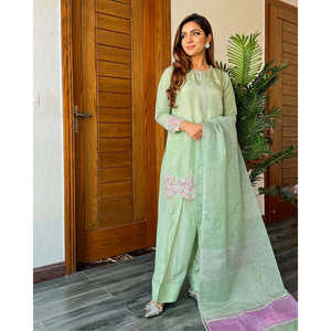 Ensemble haut et bas en mousseline de soie Karma Fashion, élégant et de créateur, avec dupatta, manches longues, taille M, pour femmes, tenue de soirée - Product Image 1