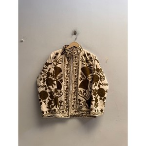Veste en velours pour femmes en gros, veste brodée à la main avec des motifs floraux, doublure en coton, style hippie, manteau d'hiver pour femmes - Product Image 3