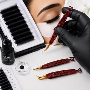 Pinzas para Pestañas con Diseño de Corazón Rojo y Puntas Doradas, Herramienta Metálica de Precisión - Product Image 4