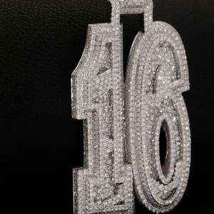 Colgante Personalizado de Plata 925 con Moissanita, Dije Numérico, Corte Brillante Redondo, Microincrustaciones, Joyería Unisex Estilo Hip Hop, Regalo - Product Image 4