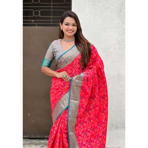 Sari Patola Bandhani en soie douce rose tissé Zari avec des tissages contrastés pour les mariages Elite Weaves 600g - Product Image 2