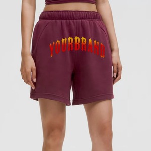 Conjunto de Dos Piezas de Algodón Beige para Mujer con Logotipo Personalizado: Top Corto con Cordones y Pantalones Cortos para Uso Casual - Product Image 1