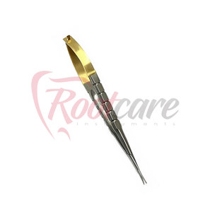 Ensemble d'instruments hospitaliers Castroviejo : porte-aiguilles micro, ciseaux, pinces – 3 outils fiables fabriqués au Pakistan - Product Image 4