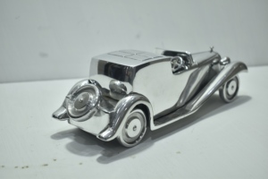 โมเดลรถโลหะขนาดเล็กสุดคลาสสิก งานฝีมือทนทาน เหมาะสำหรับวางบนโต๊ะ ชั้นวางของ และตกแต่งภายใน มีจำหน่ายแล้ว - Product Image 5