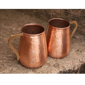 Mug Moscow Mule classique en cuivre pur martelé fait main réutilisable avec poignée pour la maison et la restauration ILAHI's From Uttar - Product Image 1