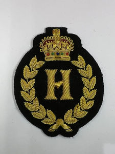 Badges brodés faits main en tissu toile entièrement personnalisés avec fil de bullion 3D et épingle de sûreté, de haute qualité et sur mesure - Product Image 3