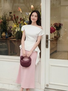 กระโปรงทรงดินสอเอวสูงสีชมพูสำหรับผู้หญิง ODM OEM ดีไซน์หรูหรา ผ้าโพลีเอสเตอร์ สีพื้น ยาวคลุมเท้า สไตล์ลำลองสำหรับใส่ทำงาน ยี่ห้อ MIREL - Product Image 3
