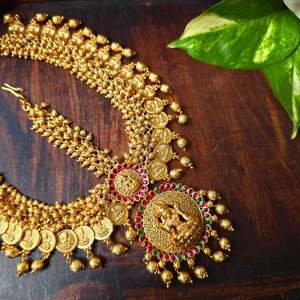 Nethi Chutti for Wedding Traditional Crown - Product Image 2