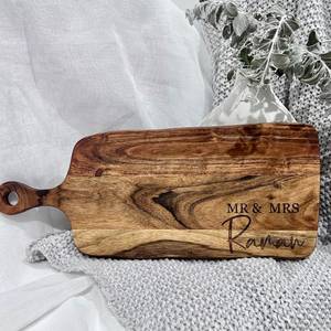 Planche à découper ronde moderne en bois, très vendue, pour une découpe lisse et sûre de tous les ingrédients, en vente, bloc de planche à découper UO - Product Image 5