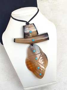 สร้อยคอเขาควายจี้แกะสลักขนาดใหญ่พร้อมจี้สีเขียวขุ่นสร้อยคอเขาควาย - Product Image 6