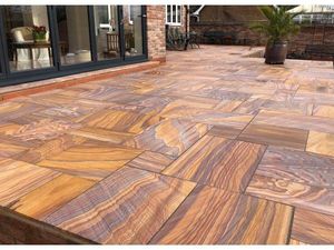 Dalles de pierre naturelle de grès arc-en-ciel, coupées à la machine, pour revêtement de sol de cour et terrasse extérieure - Product Image 1