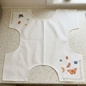 Mantel de Algodón Cuadrado Bordado a Mano Personalizable con Mariposas Coloridas, Reutilizable y Lavable a Máquina para el Hogar, Venta al por Mayor - Product Image 2