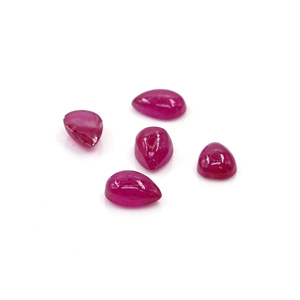 พลอยทับทิมธรรมชาติทรงลูกแพร์ขนาด 3x5 มม. แบบคาโบชอง ปรับขนาดแล้ว สำหรับทำเครื่องประดับ พร้อมใช้งาน - Product Image 3