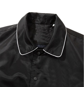 Chaqueta Bomber Varsity de Satén 100% Poliéster para Hombre, Personalizada, con Cremallera, Bordada, Transpirable, de Algodón, para Invierno - Product Image 3