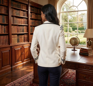 Blazer élégant de couleur unie pour femmes, idéal pour les occasions professionnelles, inspiré des fraternités et sororités grecques Delta Sigma et de la franc-maçonnerie. - Product Image 4