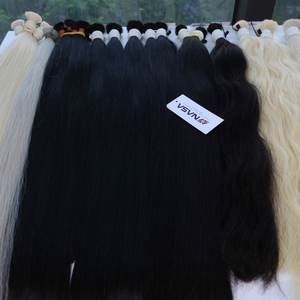 Productos de Venta caliente 2025 Extensiones de cabello Cabello humano a granel rizado Color negro Color natural - Product Image 4