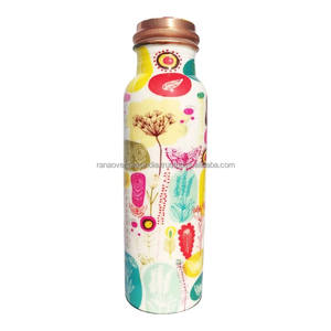 Botella de Agua de Cobre con Diseño de Lujo, para Bebidas Ayurvédicas, Ideal para el Hogar, la Oficina y Viajes - Product Image 1