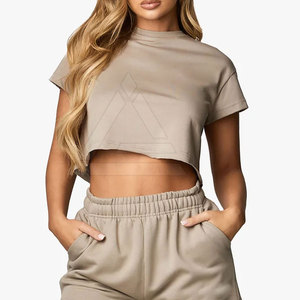 Camisetas cortas informales para mujer, tela suave y transpirable, perfectas para ropa de calle, viajes y actividades cotidianas. - Product Image 2