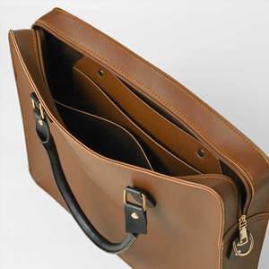 Sacs en cuir personnalisés, fabricant OEM, sacs fourre-tout en cuir véritable, sacs à dos, sacs de voyage pour marques de mode et commandes en gros - Product Image 4
