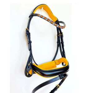 Harnais de cheval d'extérieur réglable, design robuste pour une manipulation sécurisée, entraînement, contrôle en écurie et équitation. - Product Image 1