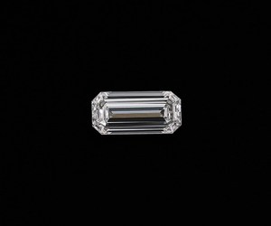 Pendentif bague en diamant de laboratoire taillé émeraude allongé de 1,0 carat, couleur E-F, pureté VVS, certifié IGI, coupe unique - Product Image 5