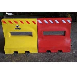 Barricadas de Tráfico de Plástico Modernas en Forma de T de Alta Calidad 2026, Barrera de Seguridad Vial Duradera Llena de Agua para Jardines, Proveedor de Jardinería - Product Image 1
