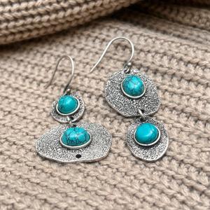 Pendientes colgantes de latón con turquesa, pendientes de latón texturizado con baño de plata, pendientes de piedras preciosas para mujer, pendientes oxidados al por mayor - Product Image 5