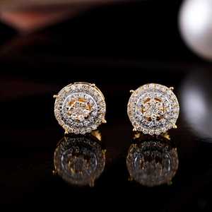 Boucles d'oreilles en moissanite VVS de forme ronde avec bijoux en argent sterling 925 et taille brillant pour un usage quotidien et décontracté - Product Image 1