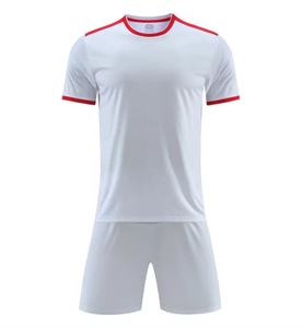 Conjunto de Camiseta y Pantalones Cortos de Fútbol Personalizados al por Mayor, 100% Poliéster, Manga Corta, Entrenamiento en Equipo, Opciones de Color y Talla Personalizadas, Uniforme de Fútbol - Product Image 5