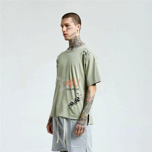 เสื้อยืดทรงบ็อกซี่แบบครอป ดีไซน์ใหม่สำหรับผู้ชาย เสื้อยืดสไตล์ดิสเทรส ล้างสีแบบแอซิด ตัดเย็บแบบเย็บกลับด้าน - Product Image 4