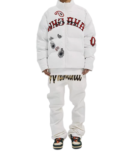 Veste matelassée blanche pour enfants, tendance streetwear, imprimée sur mesure, OEM ODM, respirante, imperméable en PU, hiver, unisexe - Product Image 2