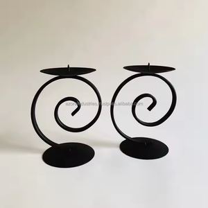 Portavelas de hierro con base fuerte y atractivo rústico adecuado para interiores de granja - Product Image 5