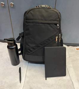 Ensemble cadeau d'entreprise haut de gamme - Sac fourre-tout en cuir/papier/PVC, bouteille d'eau en acier inoxydable, agenda exécutif, stylo en métal - Luxe portable - Product Image 3