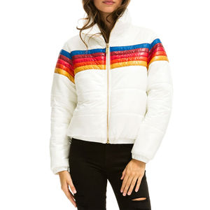 Veste matelassée tendance pour femme, vêtement d'hiver chaud et élégant, couleur blanche, design uni. - Product Image 4