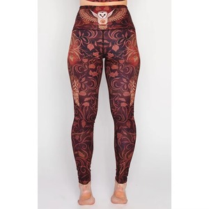 ชุดโยคะพิมพ์ลาย Wisdom Seeker ดีไซน์เฉพาะ OEM สำหรับผู้หญิง ชุดโยคะสองชิ้น ระบายอากาศได้ดี ซับเหงื่อ กางเกงเลกกิ้งเอวสูง - Product Image 3